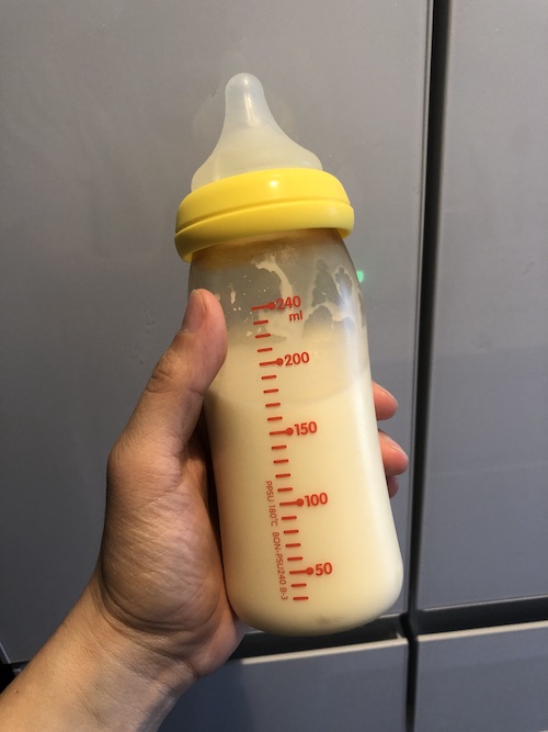 哺乳瓶